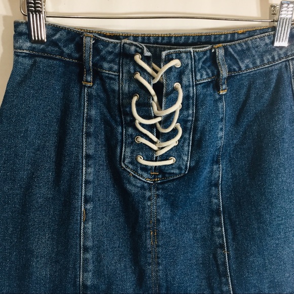 Kendall & Kylie Women’s Size 24 Lace Up Front Blue Denim Jean Mini A-Line Skirt - Picture 3 of 5